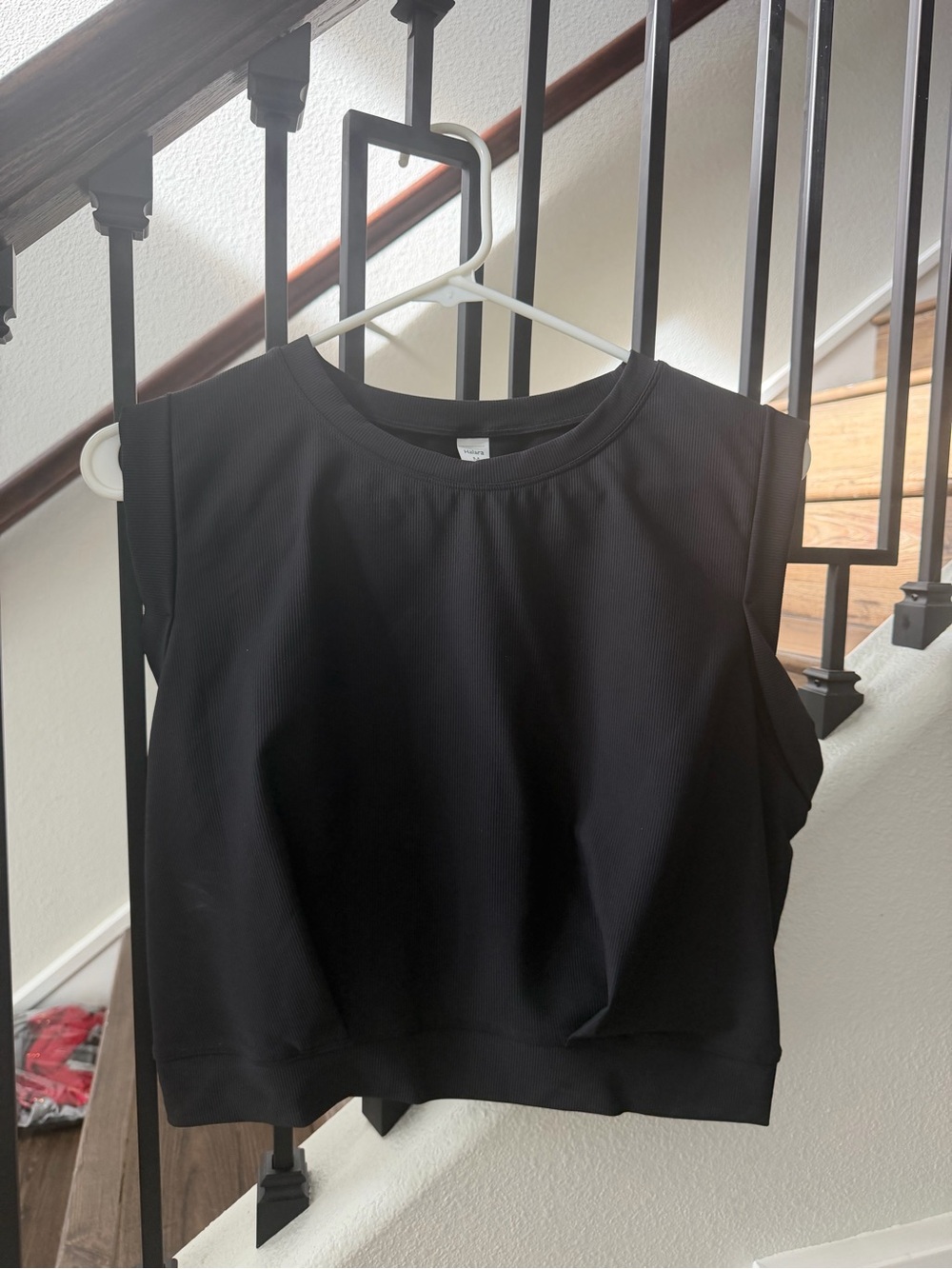 HALARA Black Sleeveless Ribbed Tank Top